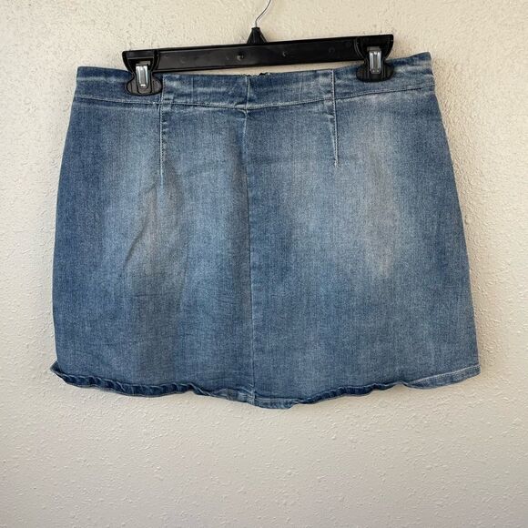 Rewash Denim Mini Skirt Size 11 30 EUC - Picture 3 of 5